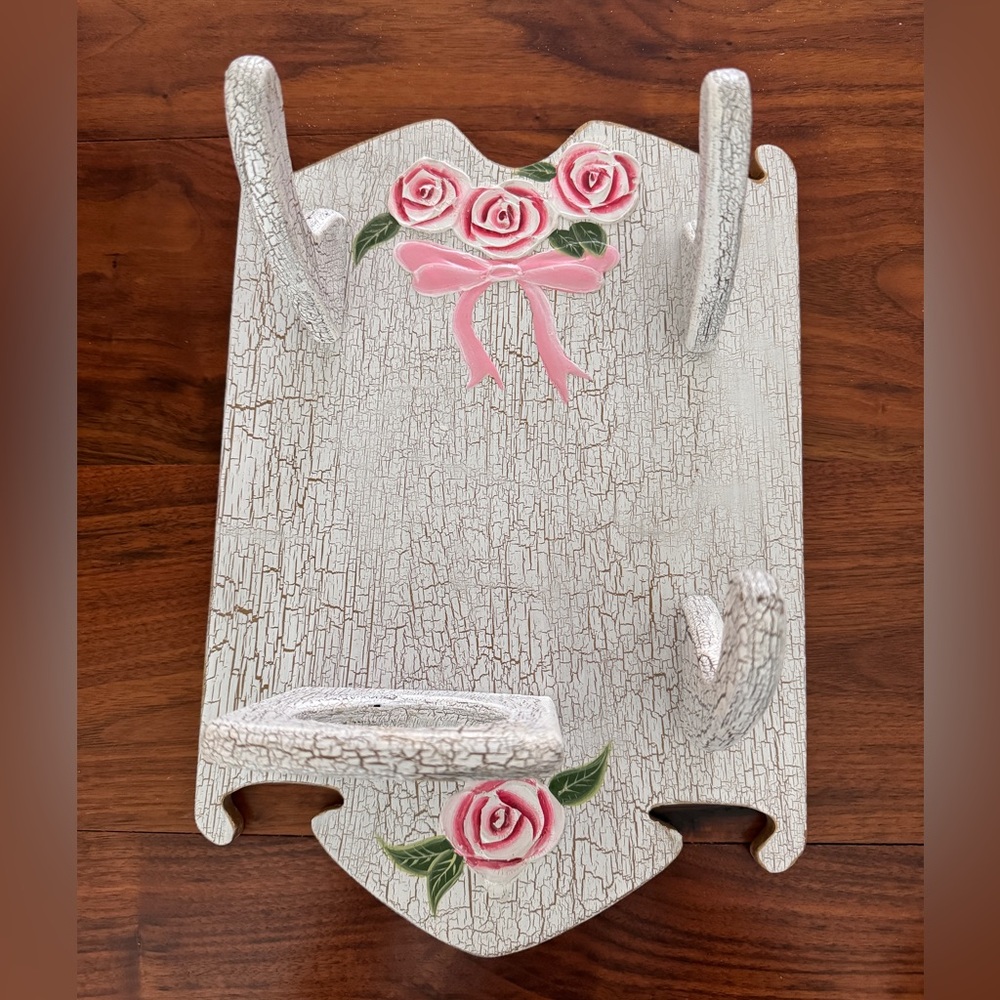 County Style Wooden Wall Shelf Painted Wood Home Decor